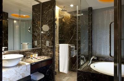 شراتون شاند هتل