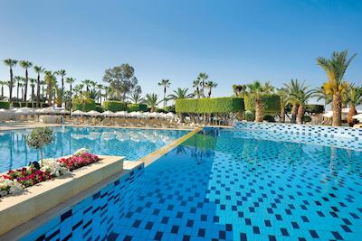 لیاس بیچ هتل اند کانتری کلاب