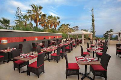 لیاس بیچ هتل اند کانتری کلاب