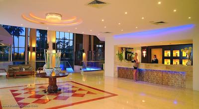 لیاس بیچ هتل اند کانتری کلاب