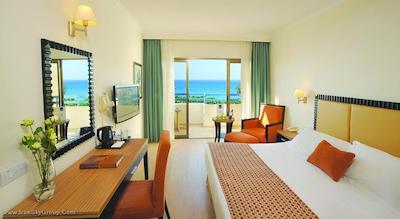 لیاس بیچ هتل اند کانتری کلاب