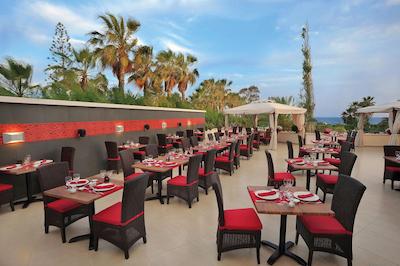 لیاس بیچ هتل اند کانتری کلاب