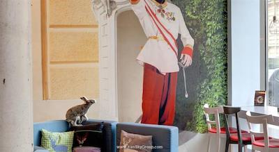 مینینگر هتل وین داونتاون فرانز