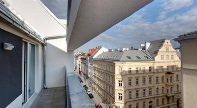 مینینگر هتل وین داونتاون فرانز