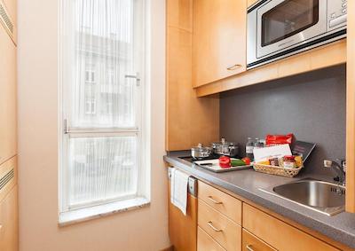 دراگ لیوینقتل کایسر فرانز ژوزف وین