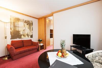 دراگ لیوینقتل کایسر فرانز ژوزف وین