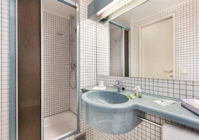 دراگ لیوینقتل کایسر فرانز ژوزف وین