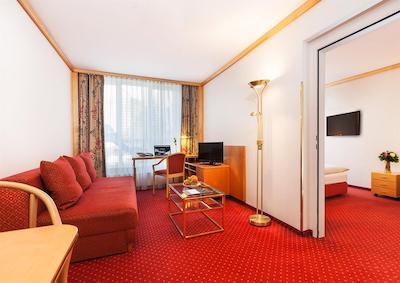 دراگ لیوینقتل کایسر فرانز ژوزف وین