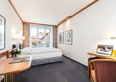 دراگ لیوینقتل کایسر فرانز ژوزف وین