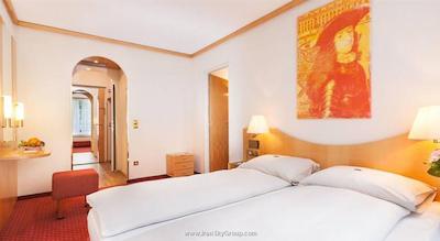 دراگ لیوینقتل کایسر فرانز ژوزف وین