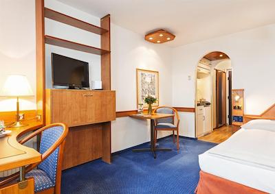 دراگ لیوینقتل کایسر فرانز ژوزف وین