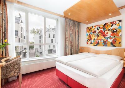 دراگ لیوینقتل کایسر فرانز ژوزف وین