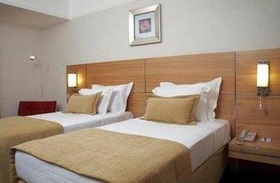 آنمون دنیزلی