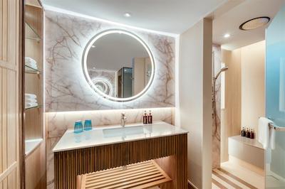 هالیدی این ریزورت پوکت