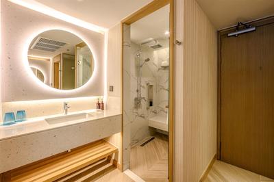 هالیدی این ریزورت پوکت