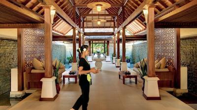 هایدوی بیچ ریزورت اند سپا