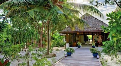 هایدوی بیچ ریزورت اند سپا