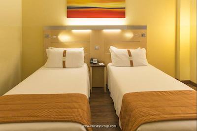 هالیدی این اکسپرس میلان مالپنسا ایرپورت