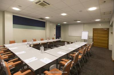 هالیدی این اکسپرس میلان مالپنسا ایرپورت