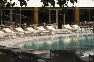 اچ وی دی ویوا کلاب