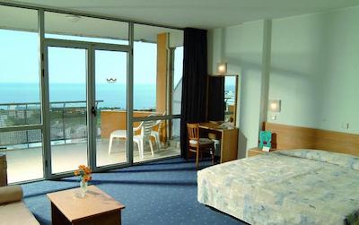 اچ وی دی ویوا کلاب