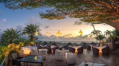 د پاویلیونس پوکت