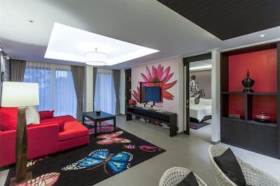 د پاویلیونس پوکت