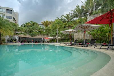 د پاویلیونس پوکت