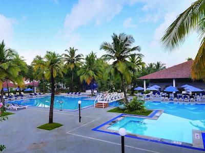 دونا سیلویا بیچ ریزورت