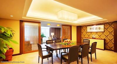 لندمارک اینترنشنال ساینس سیتی