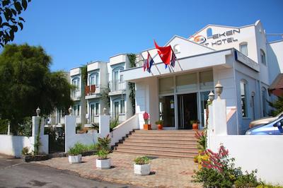 هتل اکن رسرت