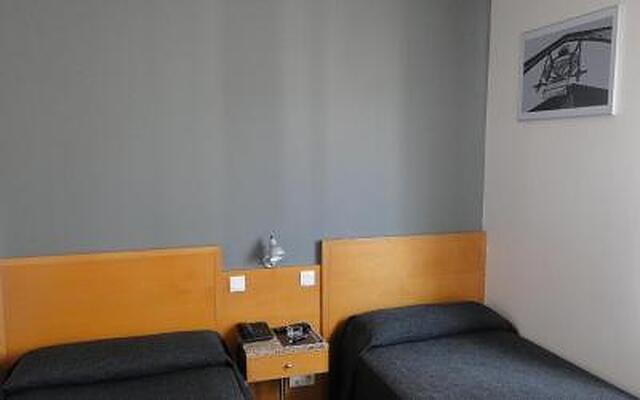 هوستال لامی