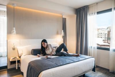 مرکور آلبرتا بارسلونا