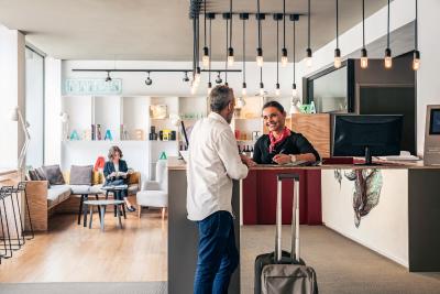 مرکور آلبرتا بارسلونا