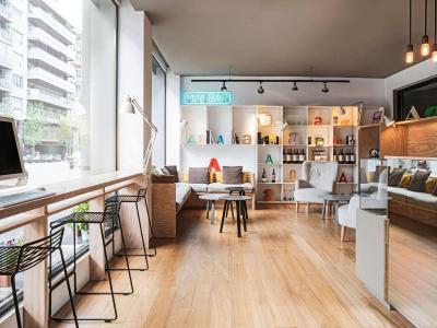 مرکور آلبرتا بارسلونا