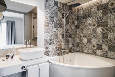 مرکور آلبرتا بارسلونا