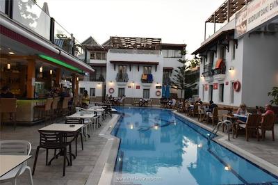 ایستنکی هتل بدروم