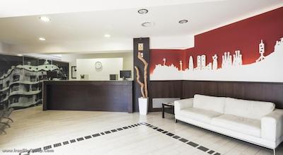 اکتا آنتیبس