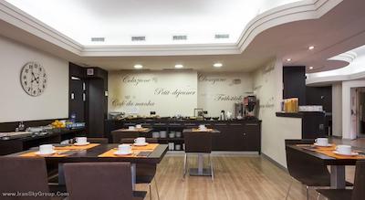 اکتا آنتیبس