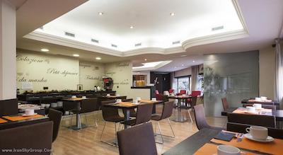 اکتا آنتیبس