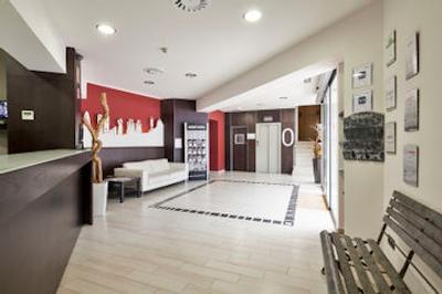 اکتا آنتیبس