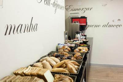 اکتا آنتیبس