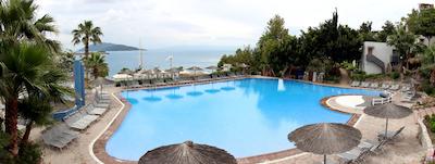 گاددس اف بودرام آسيس هتل