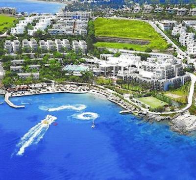 گاددس اف بودرام آسيس هتل