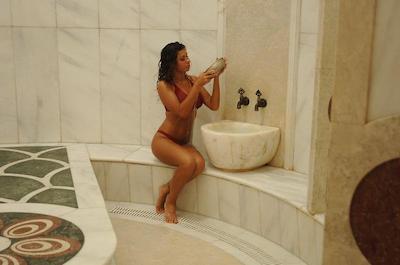 گاددس اف بودرام آسيس هتل