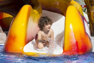 گاددس اف بودرام آسيس هتل