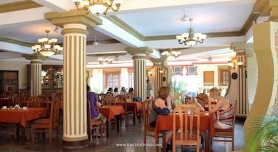 هایلند بیچ ریزورت