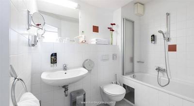 آزیموت وین دلتا هتل