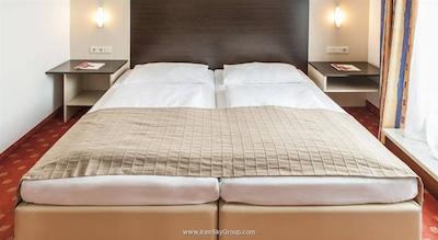 آزیموت وین دلتا هتل