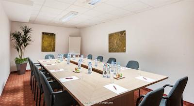 آزیموت وین دلتا هتل